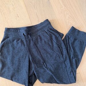 lululemon athletica Dark blue Capris